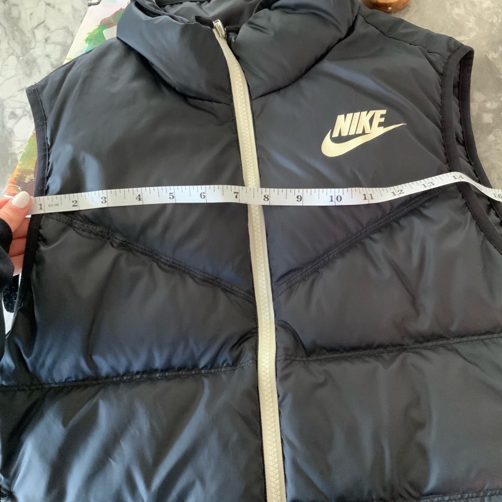 Nike Midnight Black Quilted Vest - Picture 8 of 8